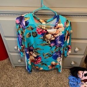 3/4 sleeve flower shirt blouse